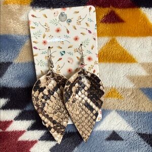 Elegant Snake Pattern Leaf Earrings